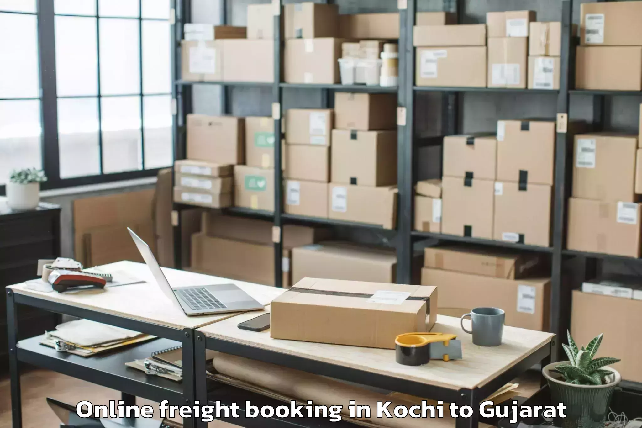 Reliable Kochi to Khambhaliya Online Freight Booking